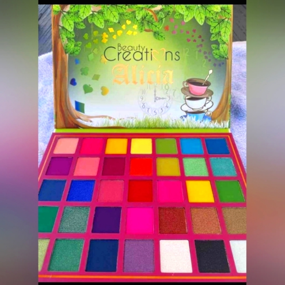 Makeup pallet